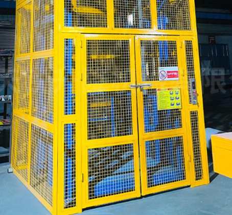 当雄货梯可以安装在室外吗